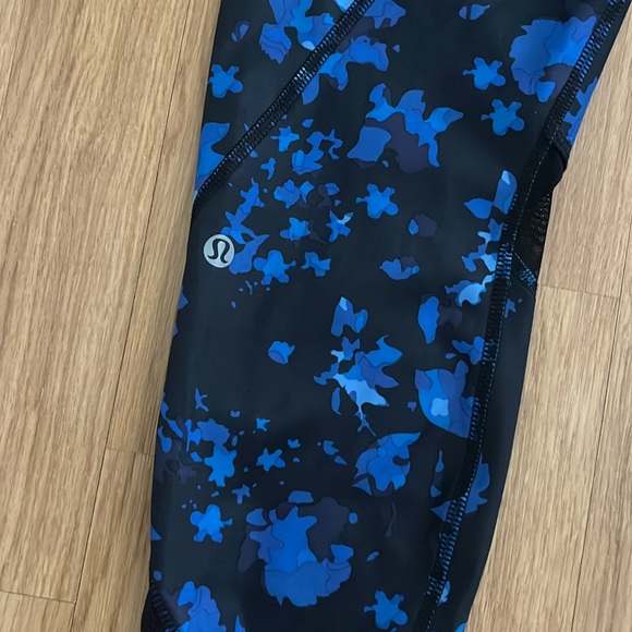 Lululemon Inspire Tight II - Picture 6 of 11